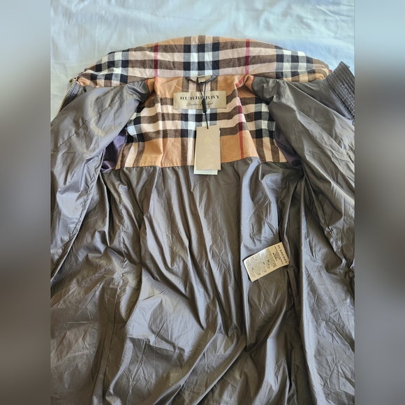 NWT Burberry down jacket - Picture 4 of 13